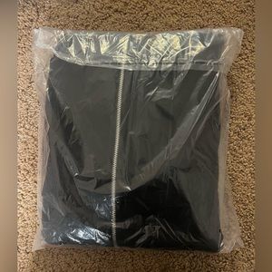 Dutch bros jacket never work size XL